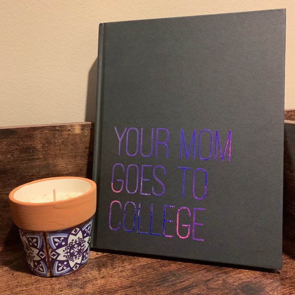 Notebook - Picture 1 of 4